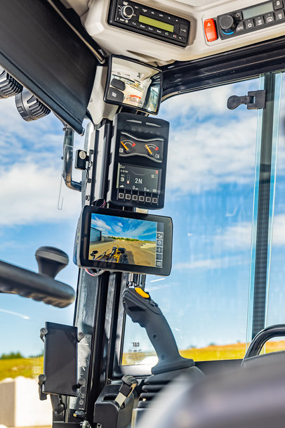 La nouvelle génération de chargeuses sur pneus compactes 906, 907 et 908 Cat® offre des commandes simples et intuitives, des fonctionnalités intégrées ainsi que des performances encore plus exceptionnelles